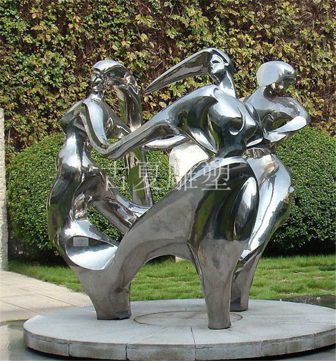 <b>上海园林景观舞者镜面不锈钢雕塑</b>
